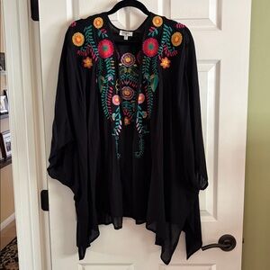 Umgee kimono black floral M/L